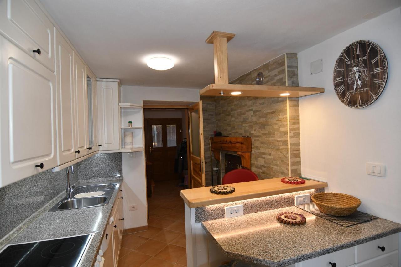 Apartment Perunika Cerkno Buitenkant foto