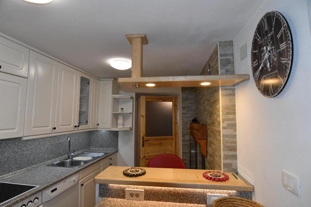 Apartment Perunika Cerkno Buitenkant foto