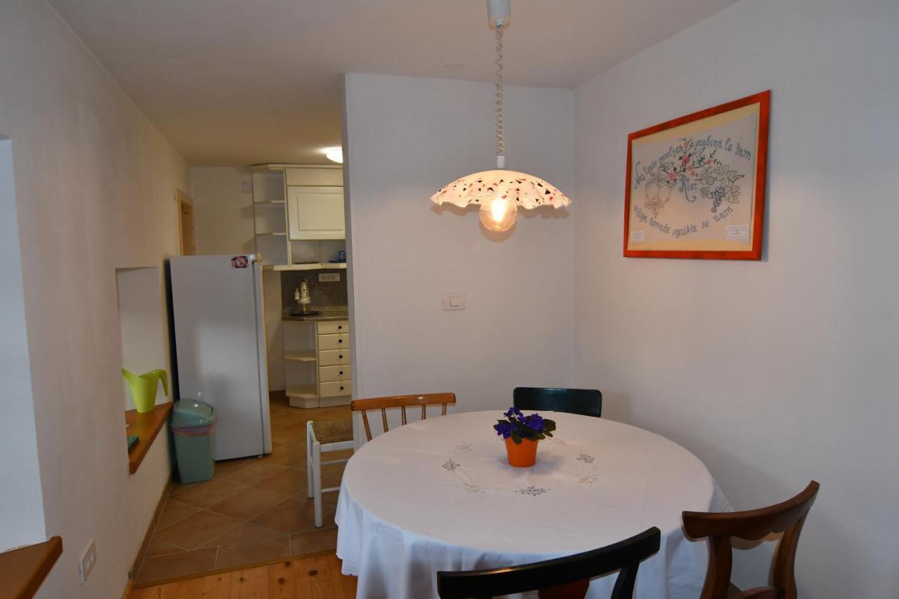Apartment Perunika Cerkno Buitenkant foto